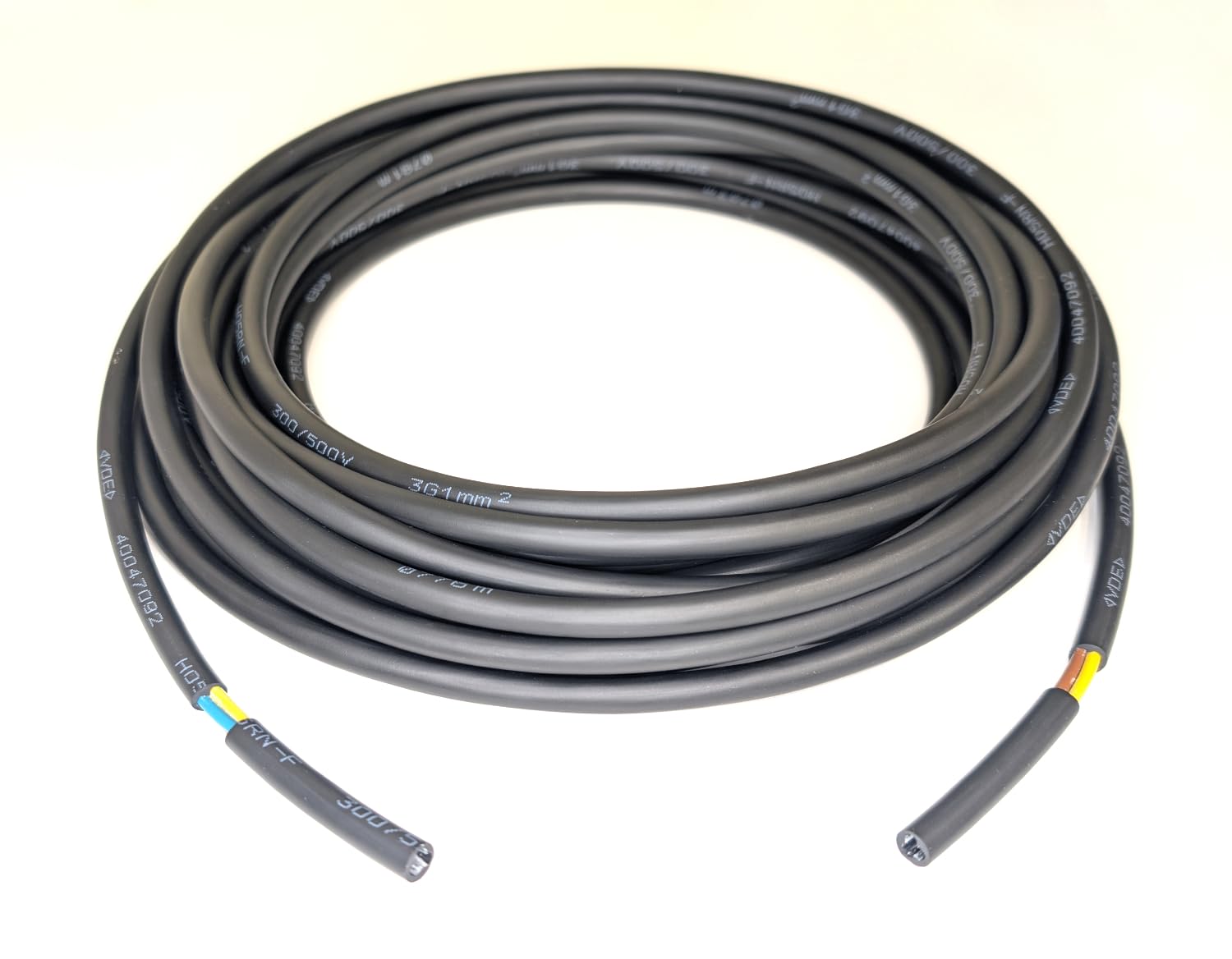 Flexible Rubber Power Cable, 3 Core, 1.0mm², H05RN-F 3G1.0, Indoor & Outdoor Use - Various Lengths (5m)